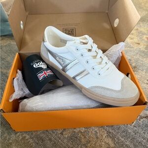 Gola women’s  White and gold Sneakers size 8 in box- never been worn